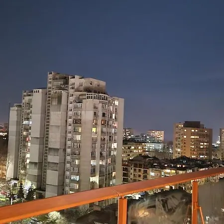 тони 1 с панорамна морска гледка и паркинг Apartment *
