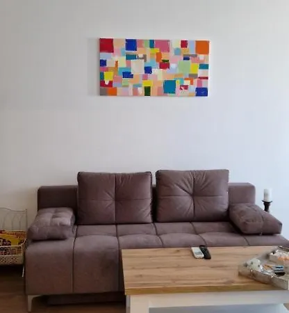 студио тони 1 Apartment *