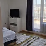 Daire тони 1 с панорамна морска гледка и паркинг Varna