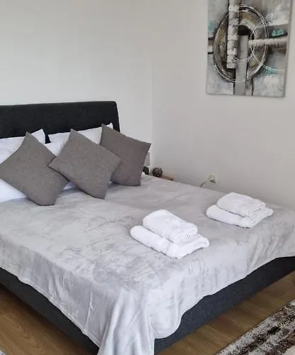 Apartment тони 1 с панорамна морска гледка и паркинг